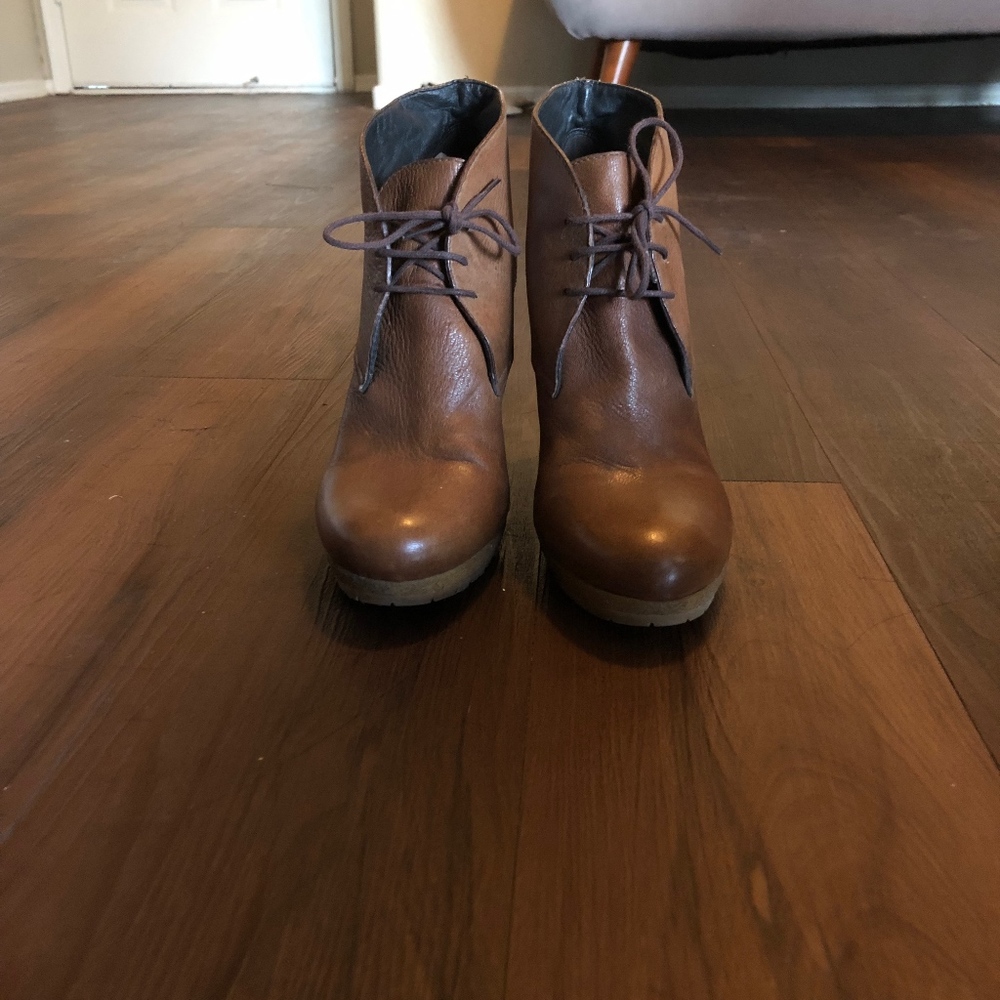 Tan Leather Prada Ankle Booties sz 39.5